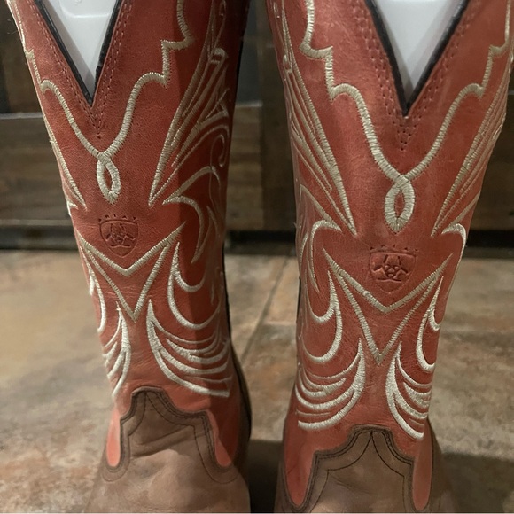 Ariat Women’s 9.5B Brown Rose Coral Leather Pointed Toe Pull On Cowgirl Boots - Picture 3 of 15
